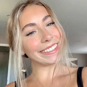 Meet your Posher, Jade